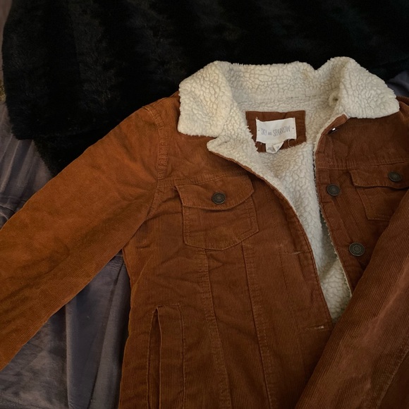 Brown Jacket - Picture 5 of 5